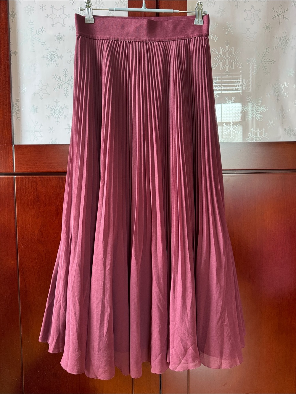 🌎Aritzia Wine-Red Pleated Circle Skirt - Picture 4 of 8